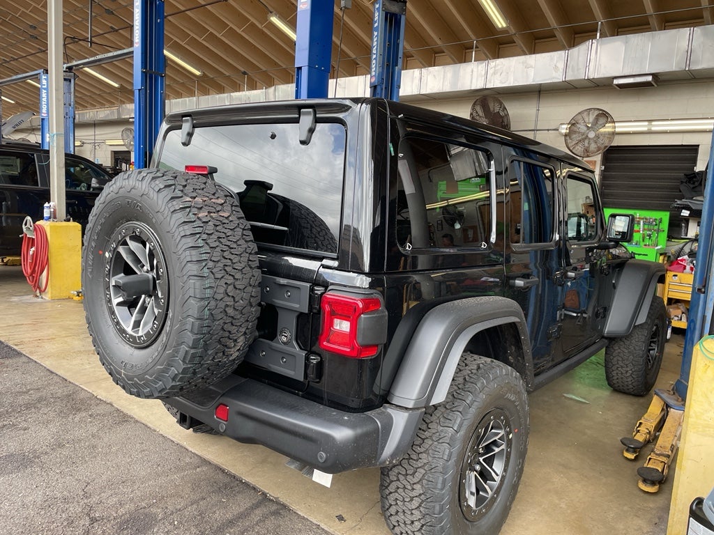 2026 Jeep Wrangler WRANGLER 4-DOOR MOAB 392