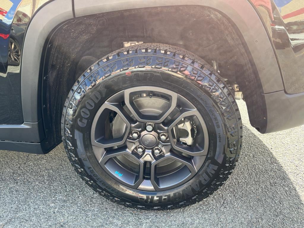 2025 Jeep Grand Cherokee 4xe Trailhawk