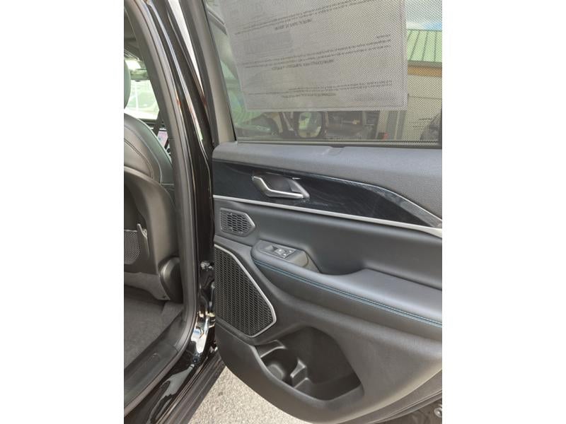 2025 Jeep Grand Cherokee 4xe Trailhawk