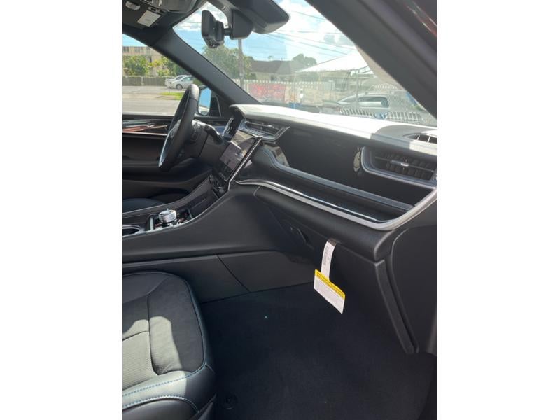 2025 Jeep Grand Cherokee 4xe Trailhawk