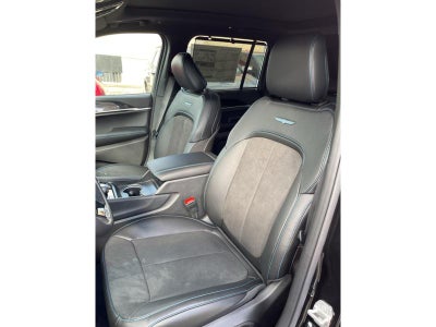 2025 Jeep Grand Cherokee 4xe Trailhawk