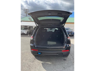 2025 Jeep Grand Cherokee 4xe Trailhawk