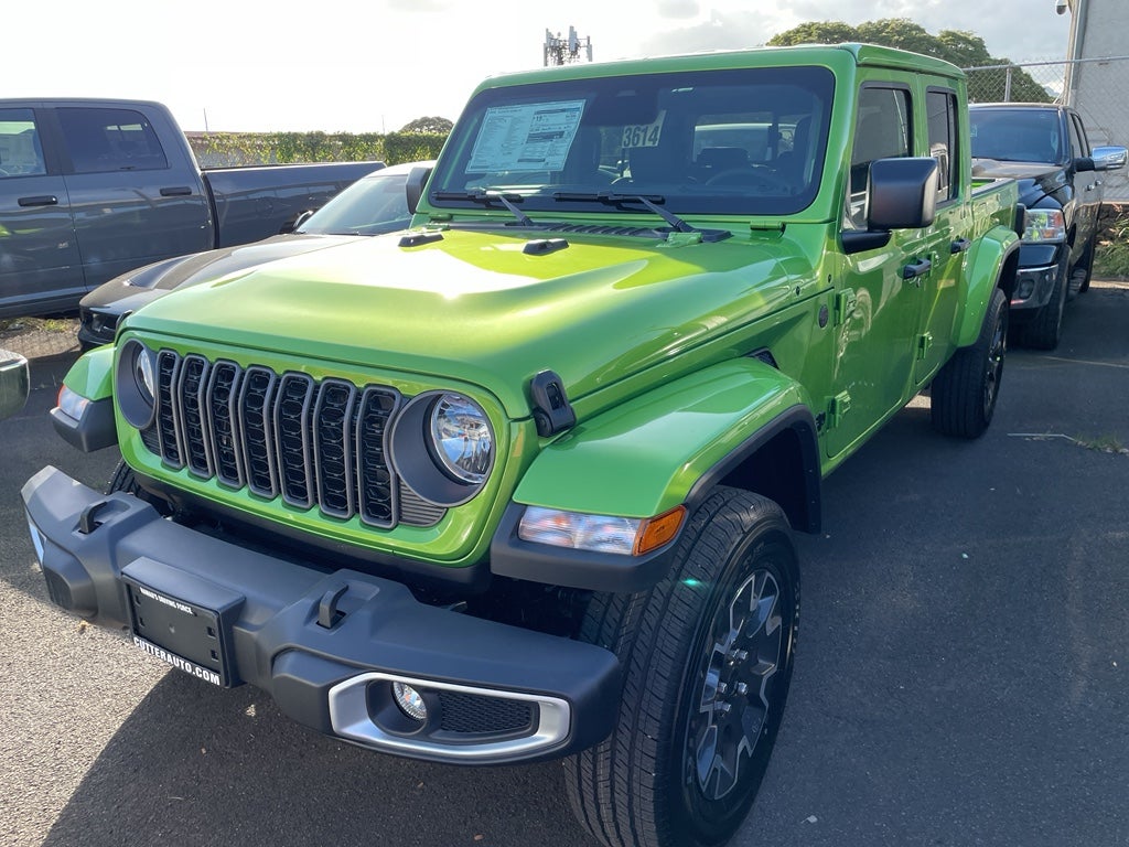 2026 Jeep Gladiator GLADIATOR SAHARA 4X4