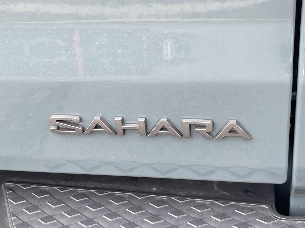 2026 Jeep Gladiator GLADIATOR SAHARA 4X4