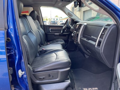 2018 RAM 1500 Laramie Crew Cab 4x2 5'7' Box