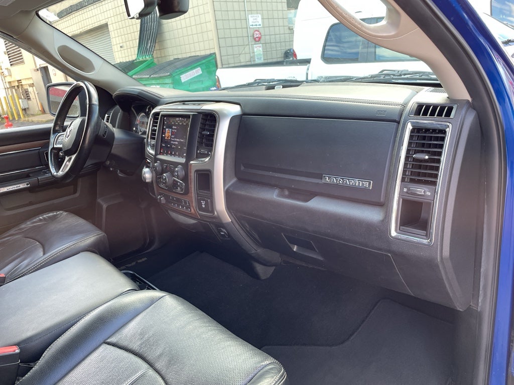 2018 RAM 1500 Laramie Crew Cab 4x2 5'7' Box