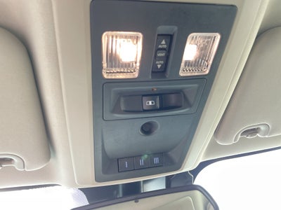 2018 RAM 1500 Laramie Crew Cab 4x2 5'7' Box