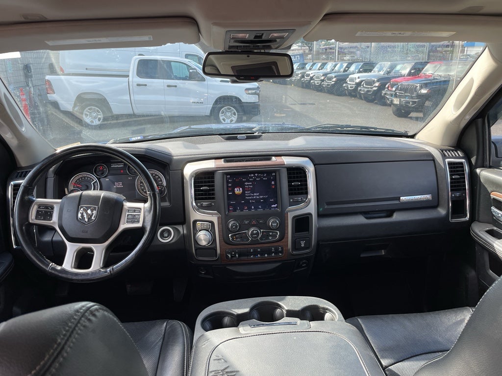 2018 RAM 1500 Laramie Crew Cab 4x2 5'7' Box