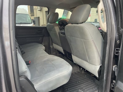 2020 RAM 1500 Classic Express Crew Cab 4x4 5'7' Box