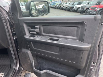 2020 RAM 1500 Classic Express Crew Cab 4x4 5'7' Box