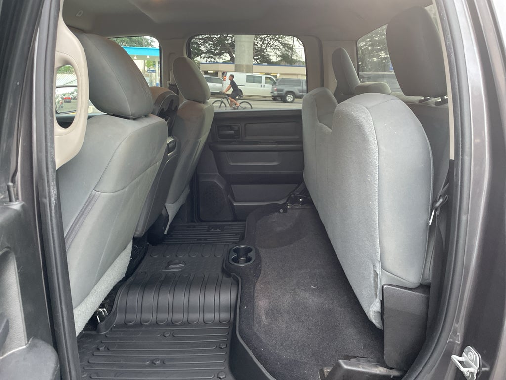 2020 RAM 1500 Classic Express Crew Cab 4x4 5'7' Box