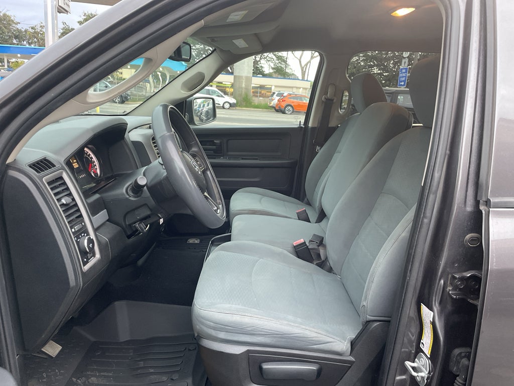 2020 RAM 1500 Classic Express Crew Cab 4x4 5'7' Box