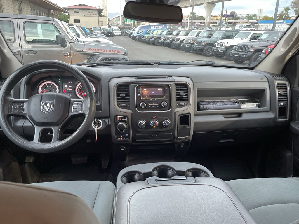 2020 RAM 1500 Classic Express Crew Cab 4x4 5'7' Box