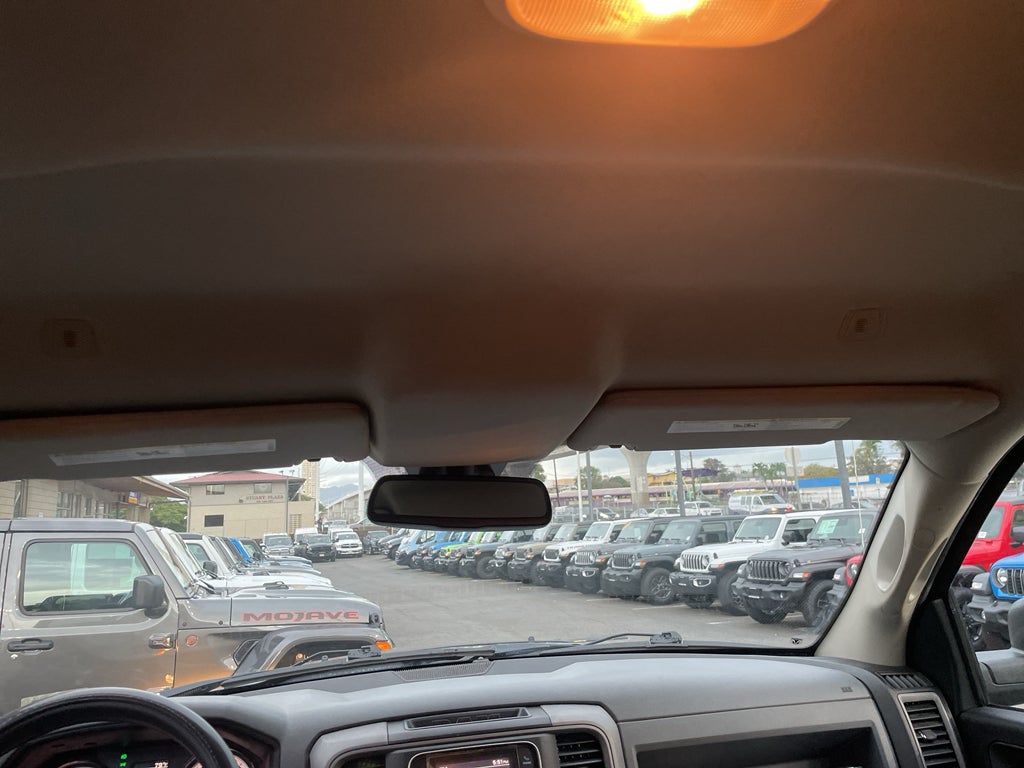 2020 RAM 1500 Classic Express Crew Cab 4x4 5'7' Box