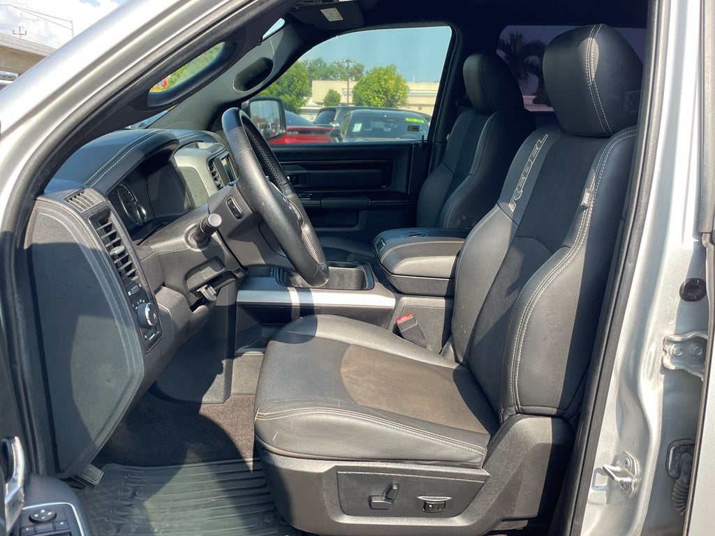 2017 RAM 1500 Rebel Crew Cab 4x4 5'7' Box
