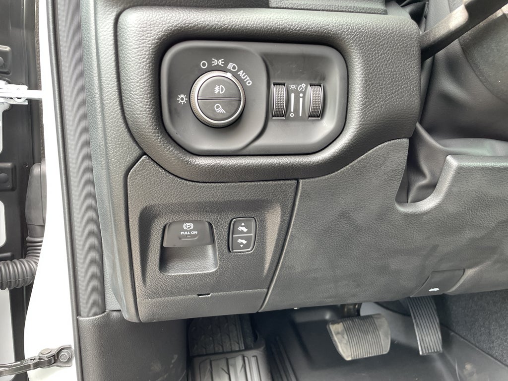 2026 RAM Ram 1500 RAM 1500 BIG HORN CREW CAB 4X2 5'7' BOX