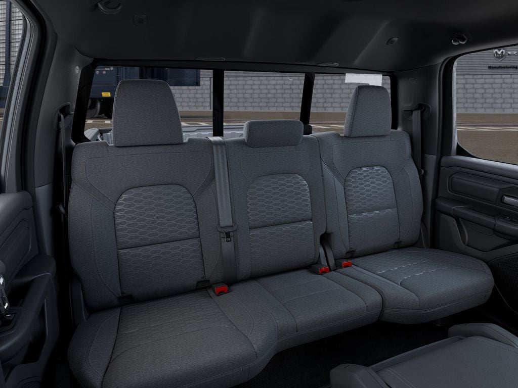 2026 RAM 1500 RAM 1500 EXPRESS QUAD CAB 4X2 6'4' BOX