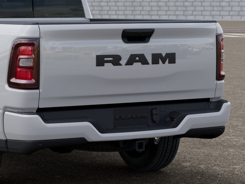 2026 RAM 1500 RAM 1500 EXPRESS QUAD CAB 4X2 6'4' BOX