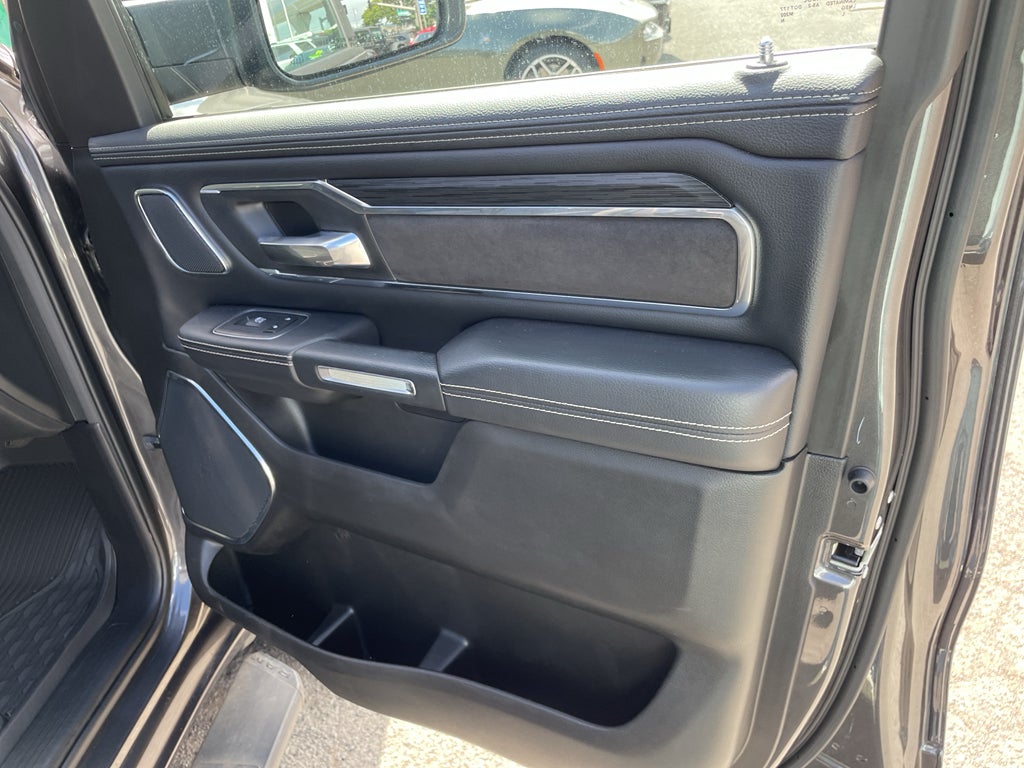 2024 RAM 1500 Laramie Crew Cab 4x4 5'7' Box