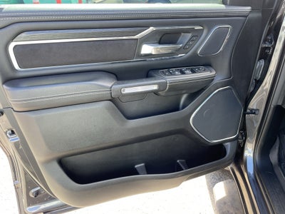 2024 RAM 1500 Laramie Crew Cab 4x4 5'7' Box