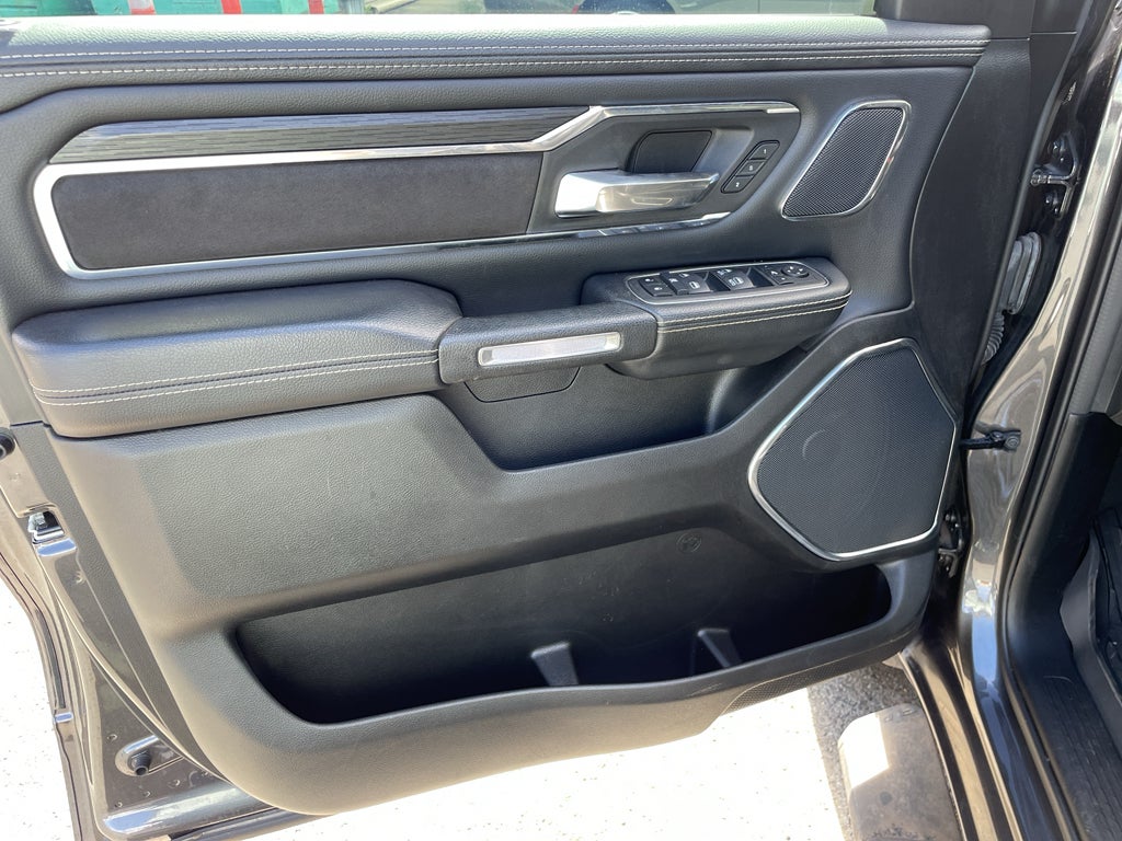2024 RAM 1500 Laramie Crew Cab 4x4 5'7' Box