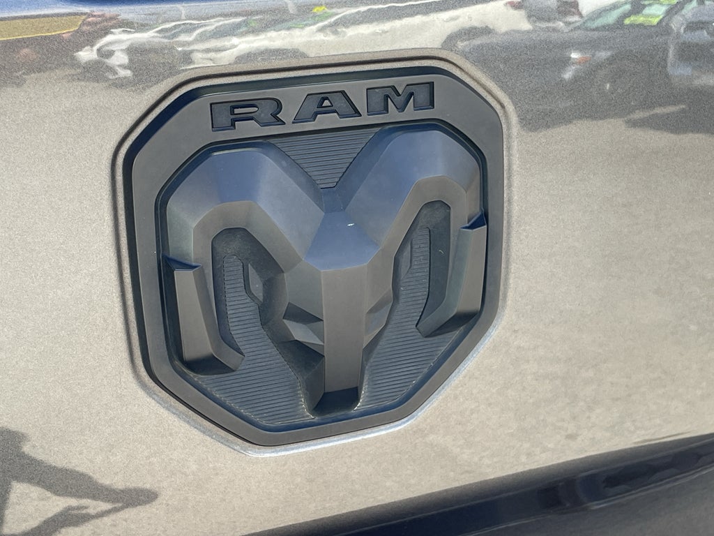 2024 RAM 1500 Laramie Crew Cab 4x4 5'7' Box