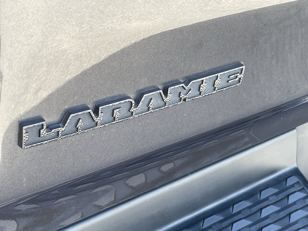 2024 RAM 1500 Laramie Crew Cab 4x4 5'7' Box