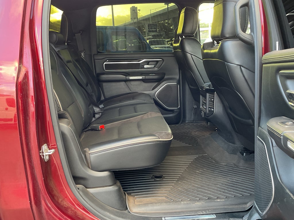 2019 RAM 1500 Laramie Crew Cab 4x4 6'4' Box