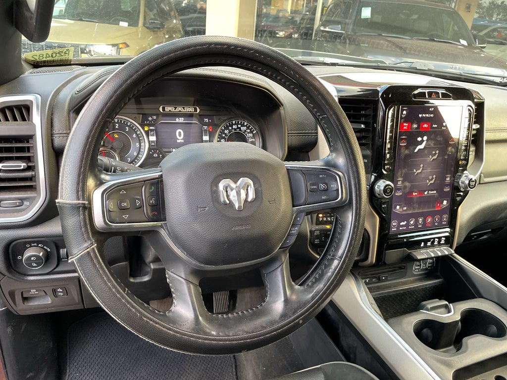 2019 RAM 1500 Laramie Crew Cab 4x4 6'4' Box