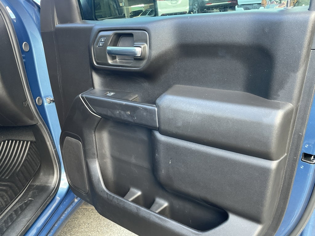 2024 Chevrolet Silverado 1500 2WD Crew Cab Short Bed Custom