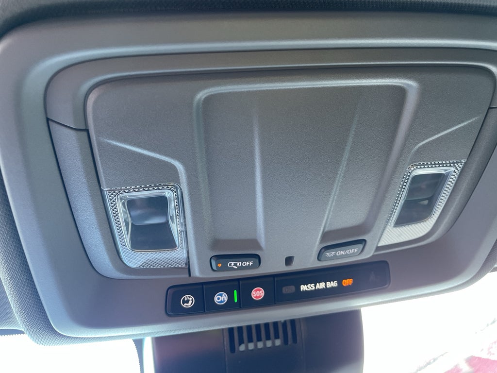 2024 Chevrolet Silverado 1500 2WD Crew Cab Short Bed Custom