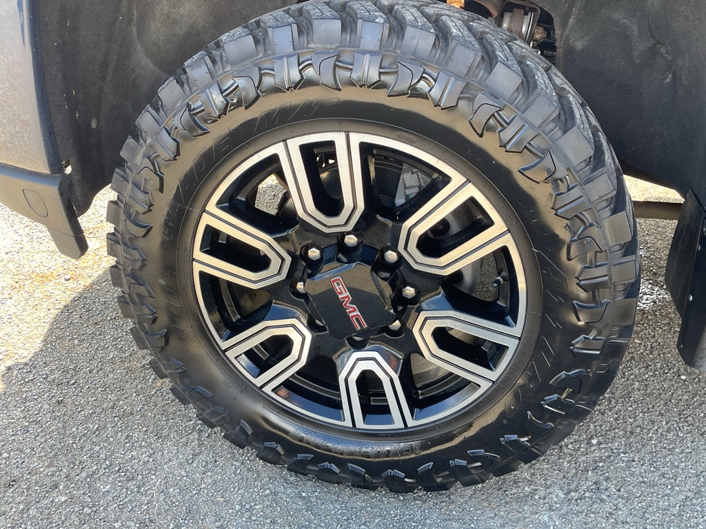 2022 GMC Sierra 2500HD 4WD Crew Cab Standard Bed AT4