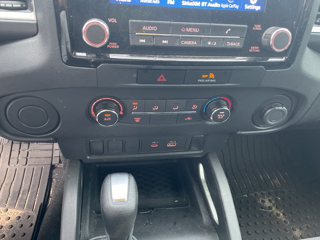 2022 Nissan Frontier Crew Cab SV 4x2