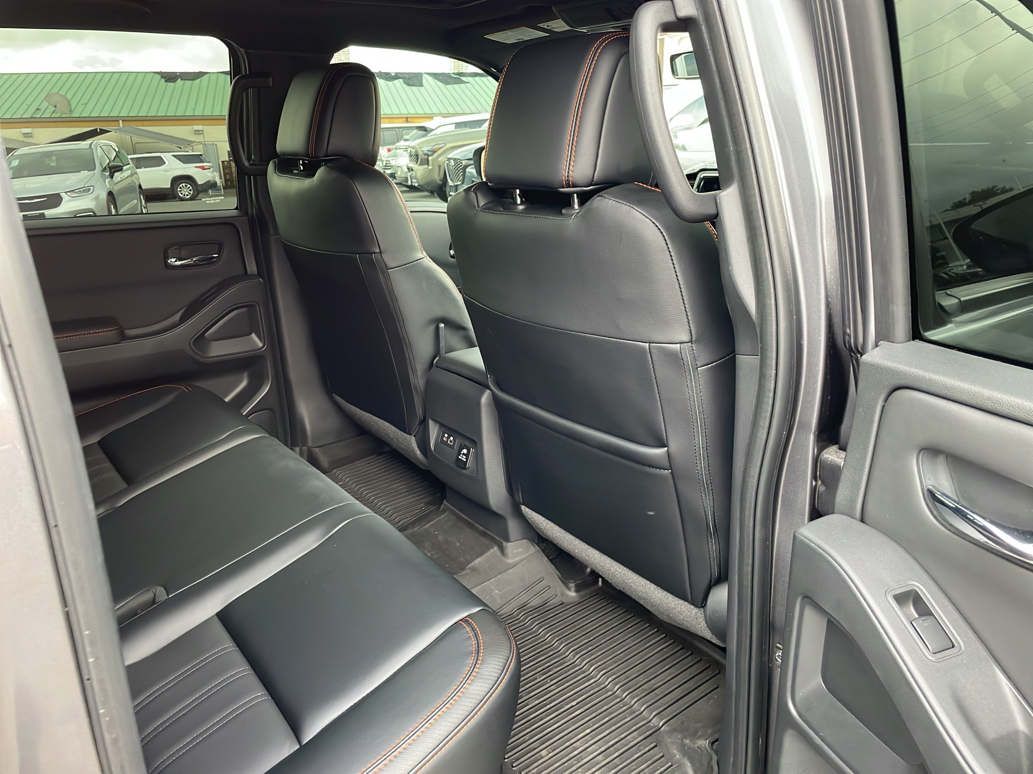 2024 Nissan Frontier Crew Cab PRO-4X 4x4