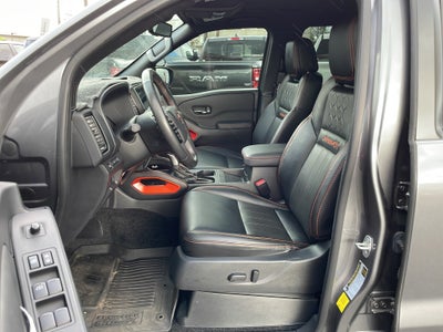 2024 Nissan Frontier Crew Cab PRO-4X 4x4