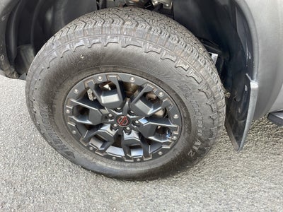2024 Nissan Frontier Crew Cab PRO-4X 4x4