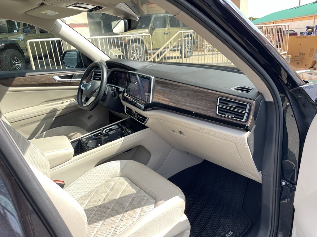 2024 Volkswagen Atlas 2.0T SEL Premium R-Line