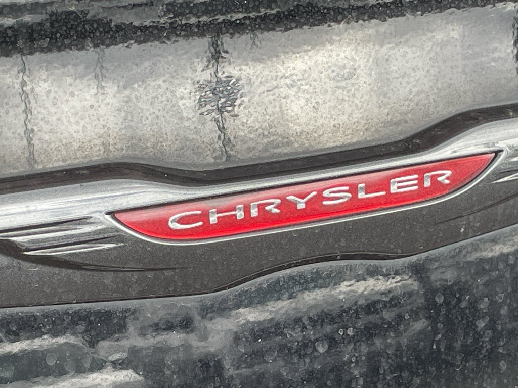 2022 Chrysler 300 S