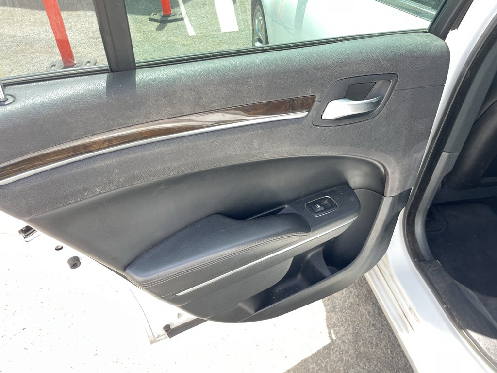 2015 Chrysler 300C 300C