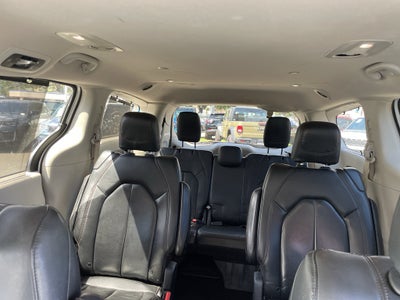 2020 Chrysler Pacifica Touring L