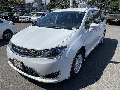 2020 Chrysler Pacifica Touring L