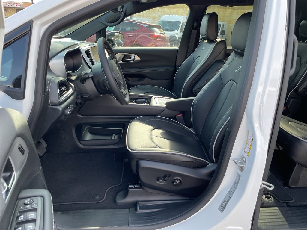 2026 Chrysler Pacifica PACIFICA LIMITED