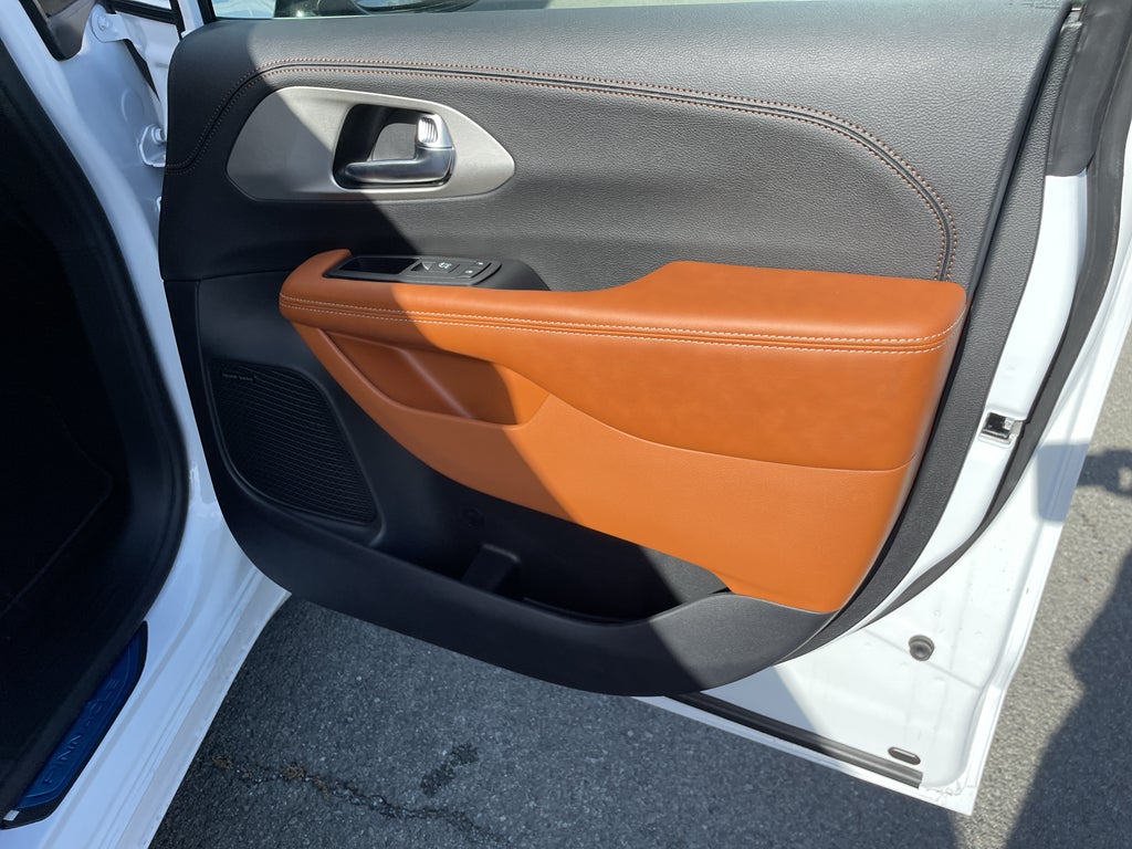 2026 Chrysler Pacifica PACIFICA PINNACLE