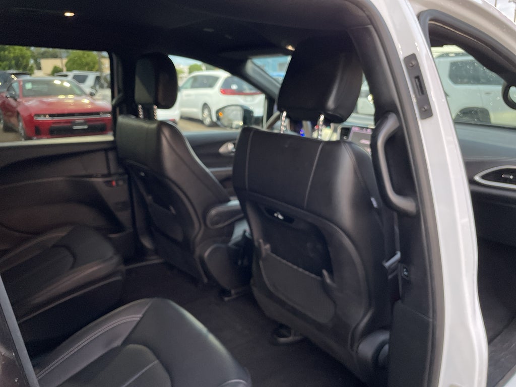 2024 Chrysler Pacifica Hybrid S Appearance Pkg