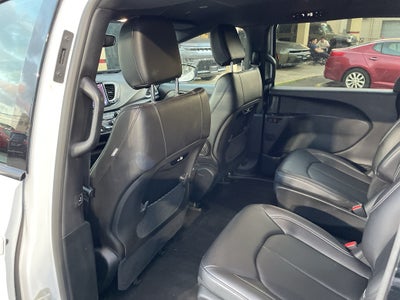 2024 Chrysler Pacifica Hybrid S Appearance Pkg