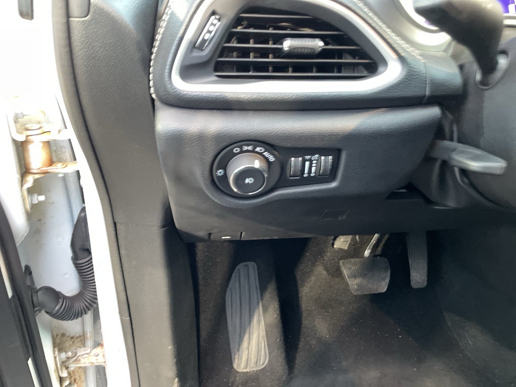 2024 Chrysler Pacifica Hybrid S Appearance Pkg