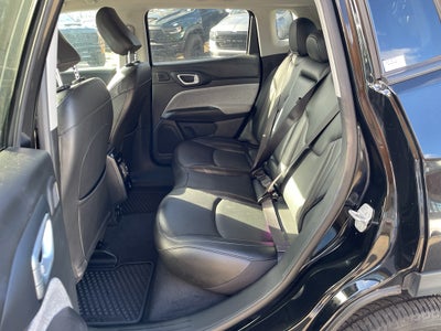 2022 Jeep Compass Latitude Lux 4x4