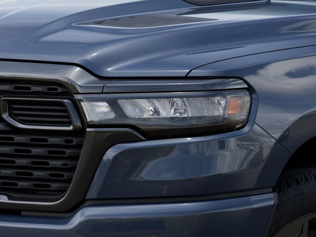 2026 RAM 1500 RAM 1500 EXPRESS CREW CAB 4X4 5'7' BOX