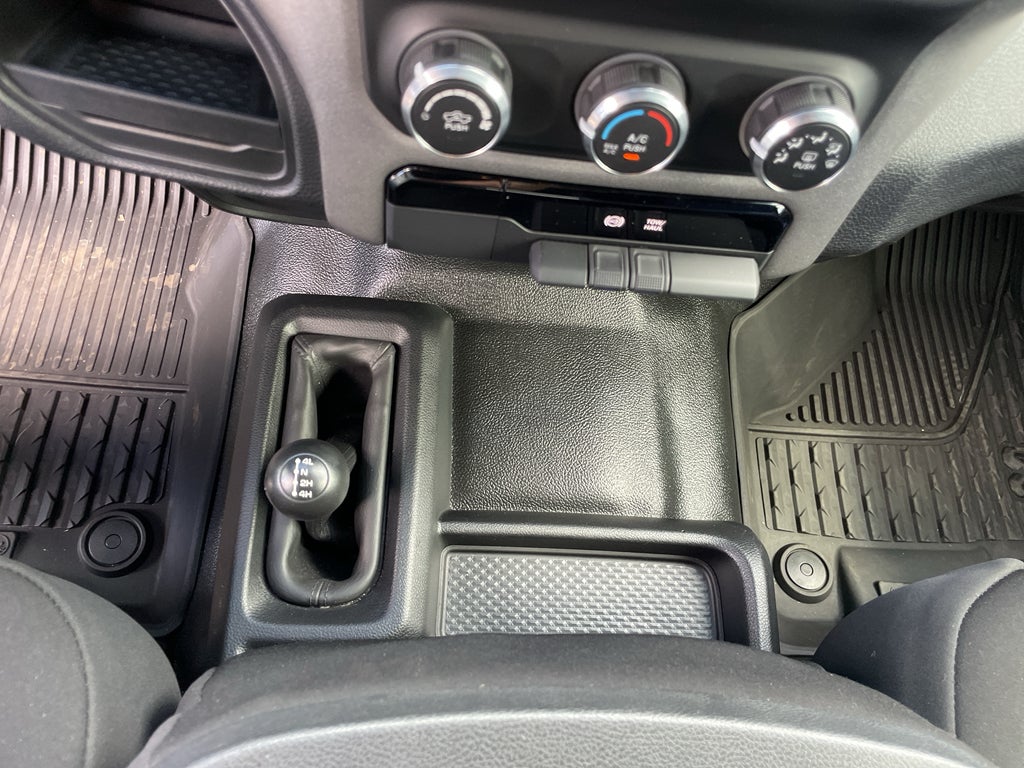 2021 RAM 2500 Tradesman Crew Cab 4x4 6'4' Box
