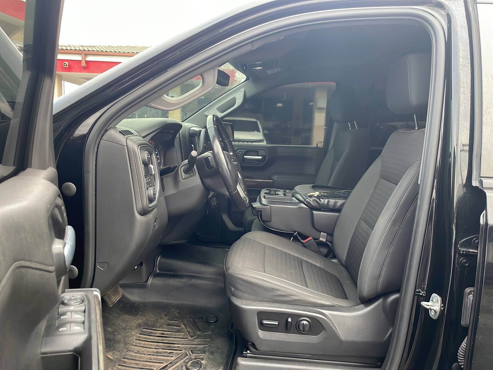 2021 Chevrolet Silverado RST